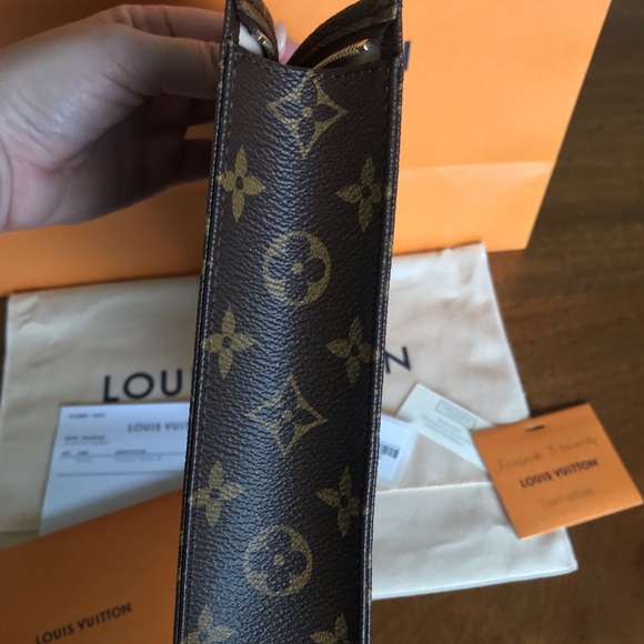 ❌SOLD❌Toiletry 26 - Picture 6 of 7